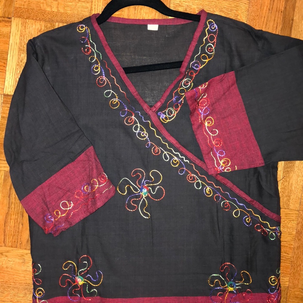 NWOT 100% cotton Nepalese black embroidered tunic